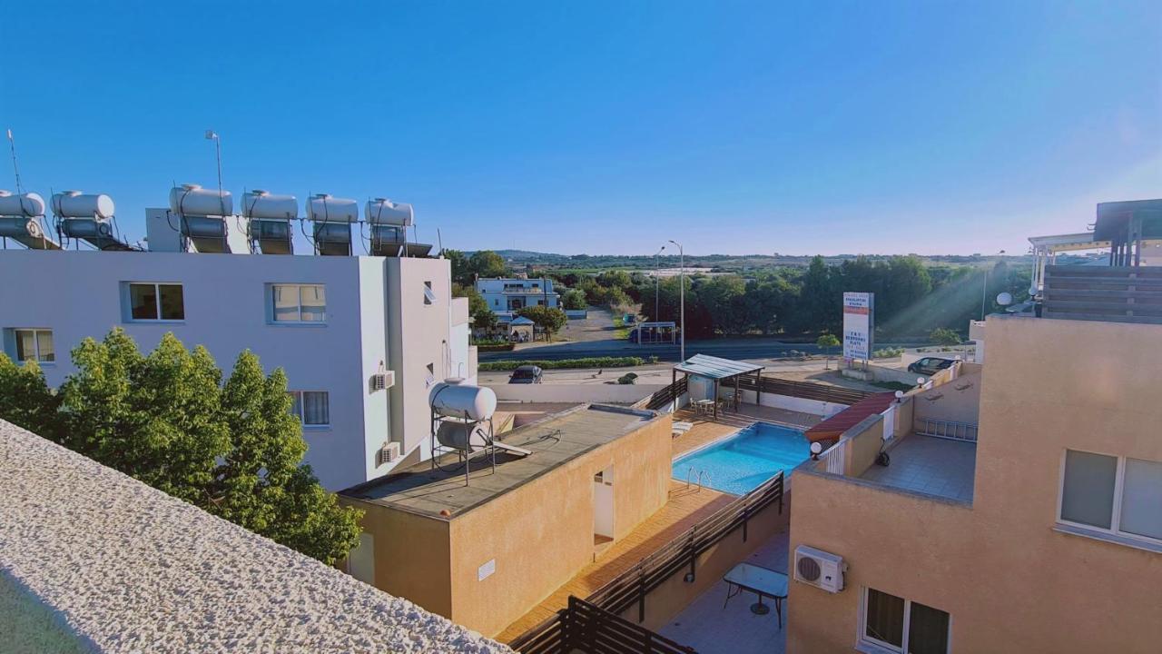 Stay Sunshine Apartment Paralimni Exterior foto