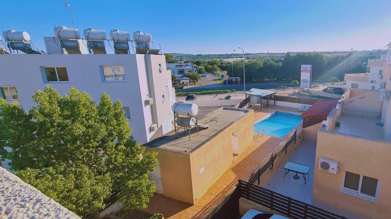 Stay Sunshine Apartment Paralimni Exterior foto