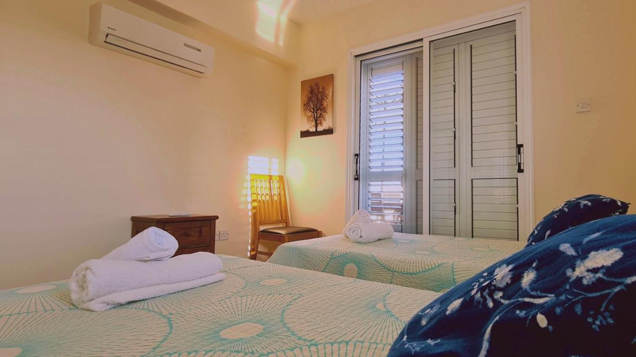 Stay Sunshine Apartment Paralimni Exterior foto