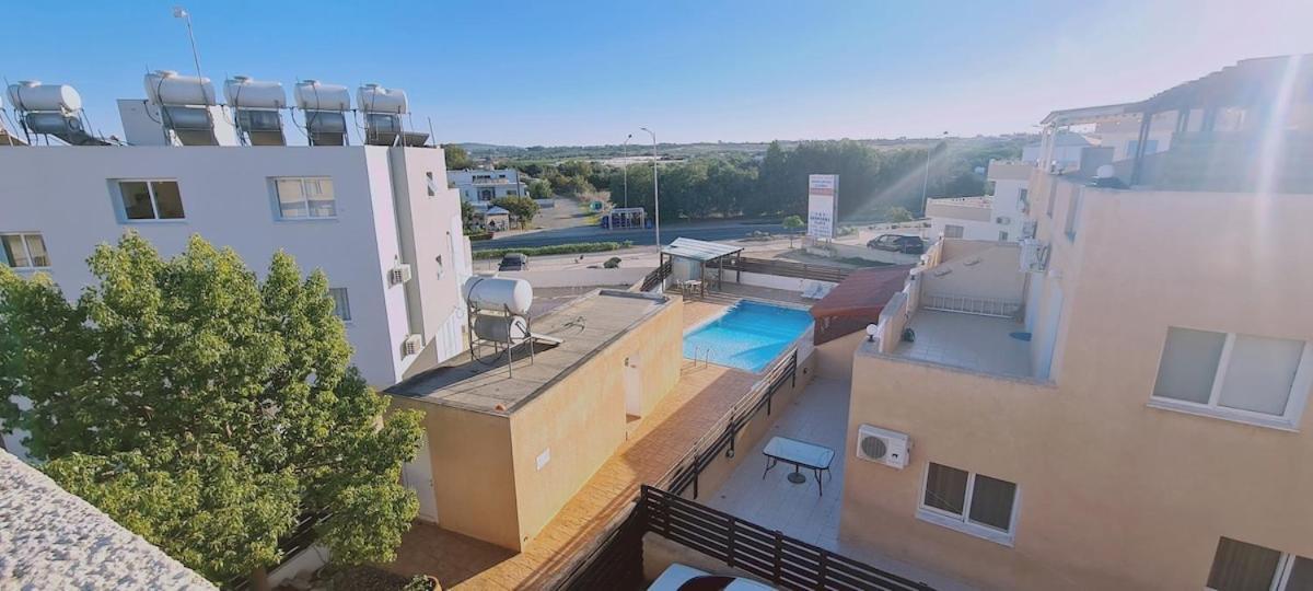 Stay Sunshine Apartment Paralimni Exterior foto
