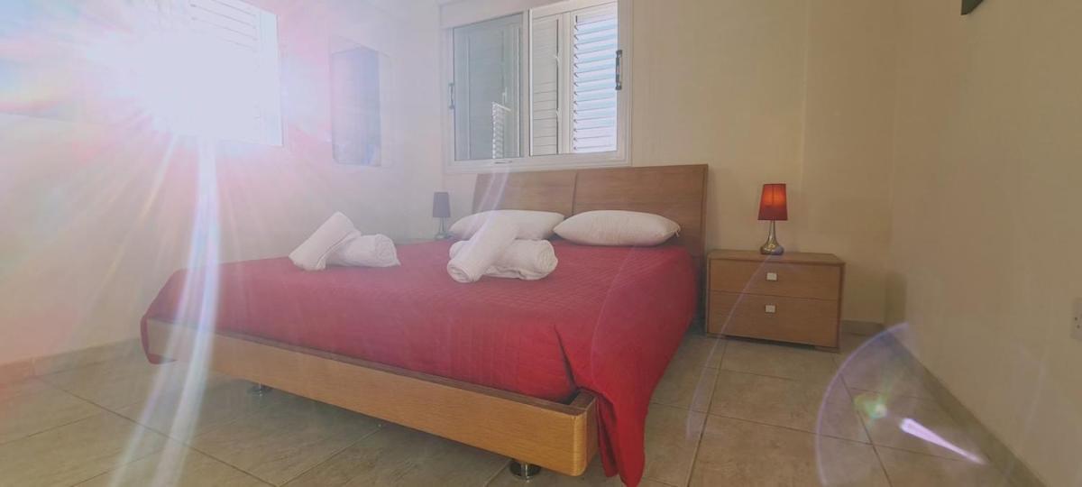 Stay Sunshine Apartment Paralimni Exterior foto