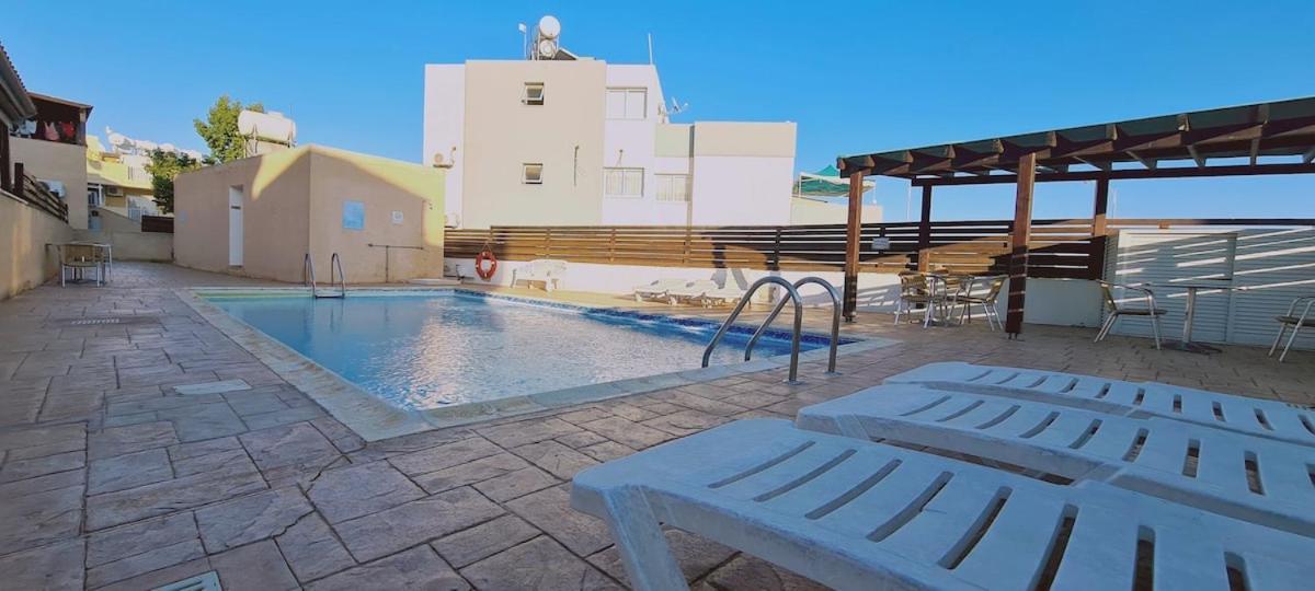 Stay Sunshine Apartment Paralimni Exterior foto